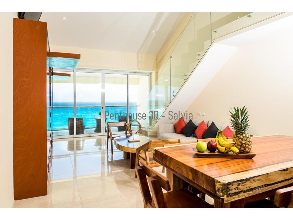 2 Story Oceanfront Penthouses On Cancun Beach! Exteriör bild