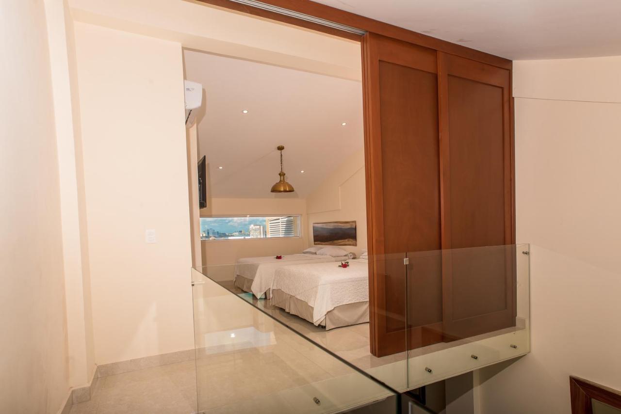 2 Story Oceanfront Penthouses On Cancun Beach! Exteriör bild