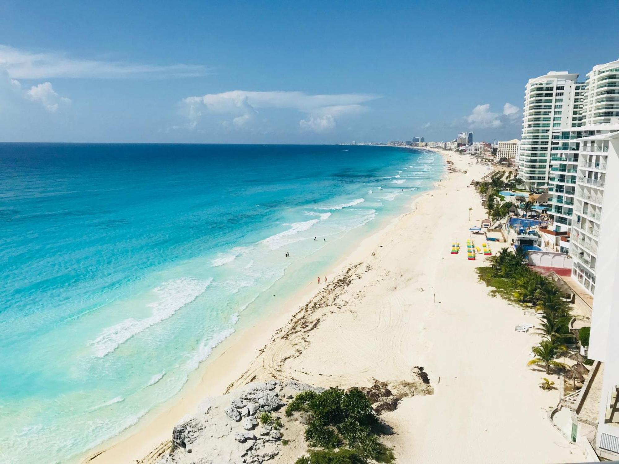2 Story Oceanfront Penthouses On Cancun Beach! Exteriör bild