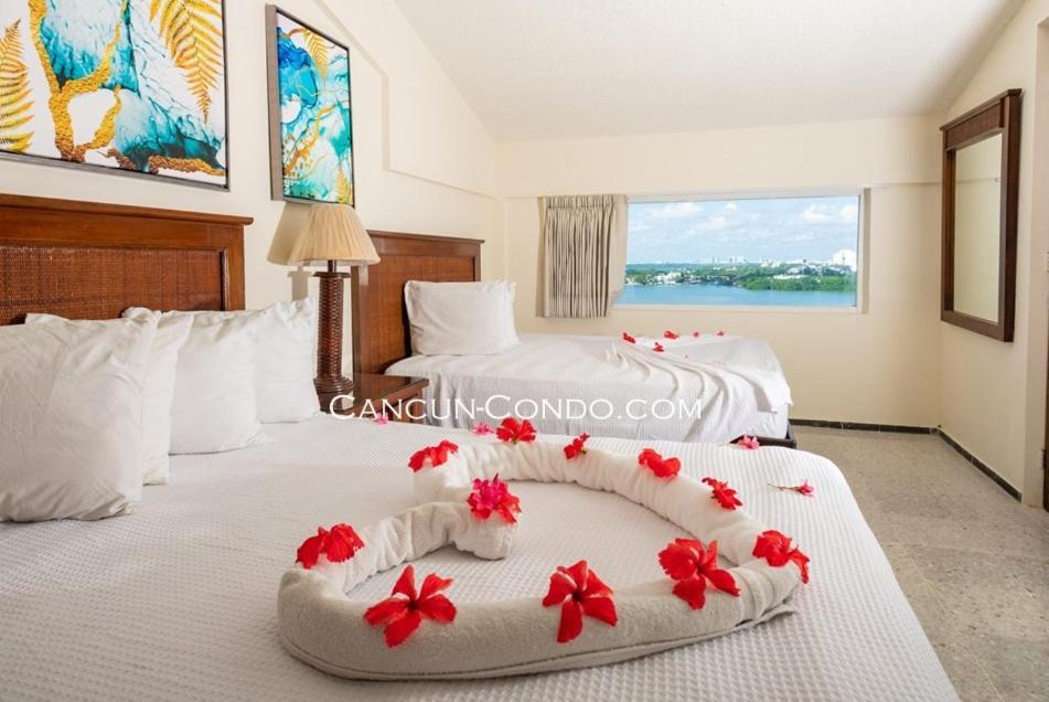 2 Story Oceanfront Penthouses On Cancun Beach! Exteriör bild