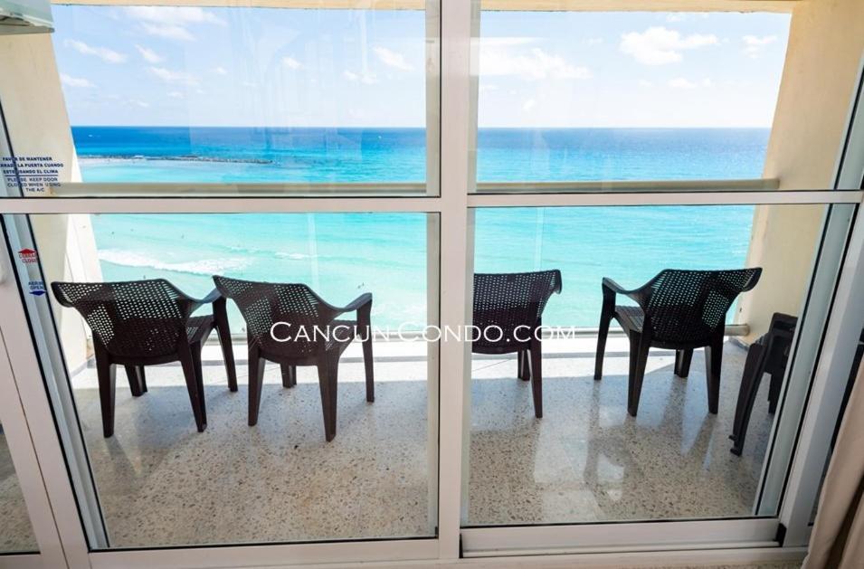 2 Story Oceanfront Penthouses On Cancun Beach! Exteriör bild