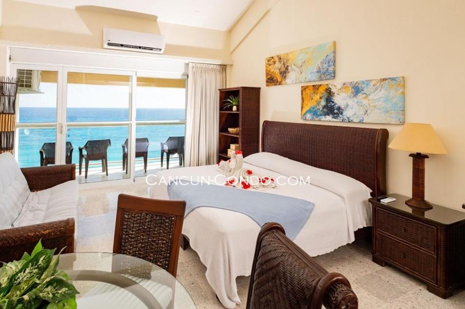2 Story Oceanfront Penthouses On Cancun Beach! Exteriör bild