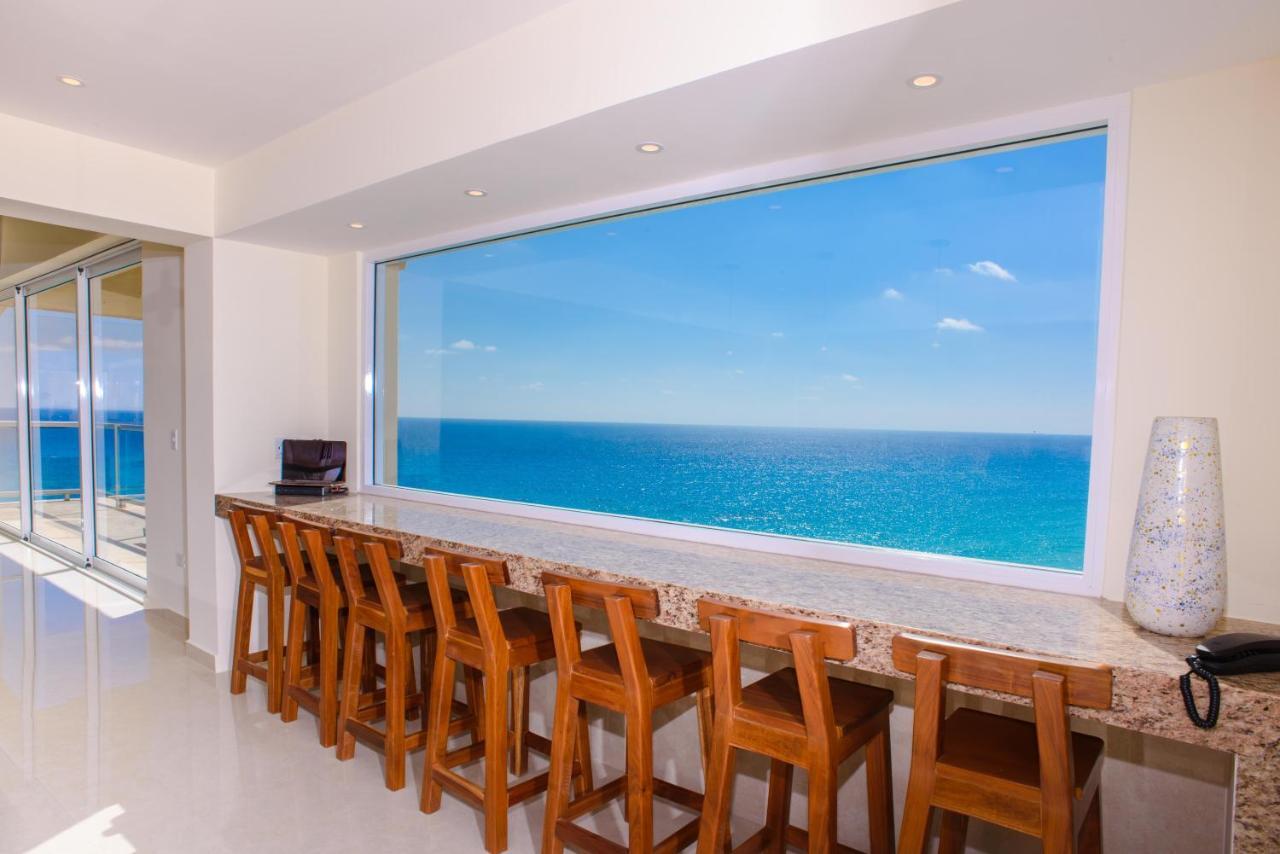 2 Story Oceanfront Penthouses On Cancun Beach! Exteriör bild