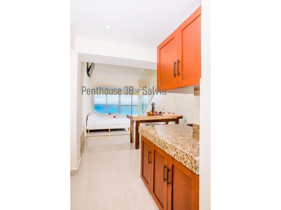 2 Story Oceanfront Penthouses On Cancun Beach! Exteriör bild